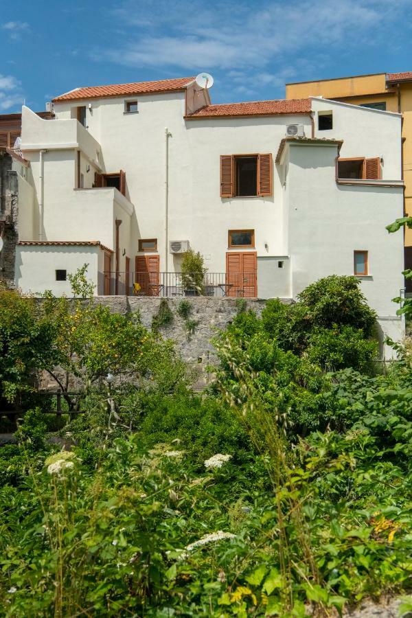 Casa D'Amare Hotel Sorrento Bagian luar foto
